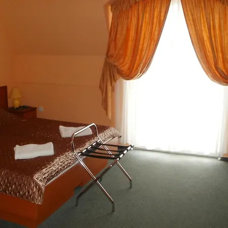 Ξενοδοχείο Strand