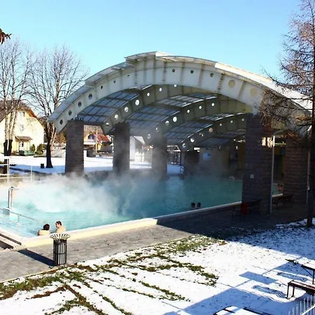 Strand 3* Bogács
